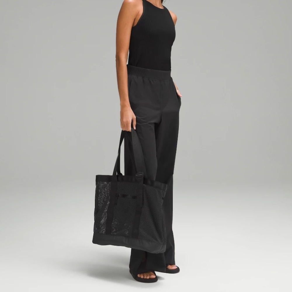 Lululemon Mesh Gym Bag - Black